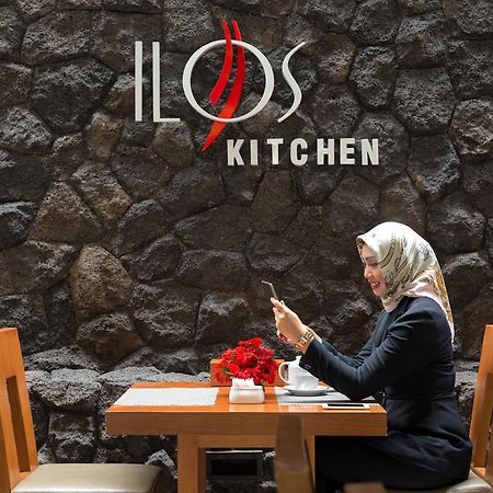 Ilos Hotel Бандунг Екстериор снимка