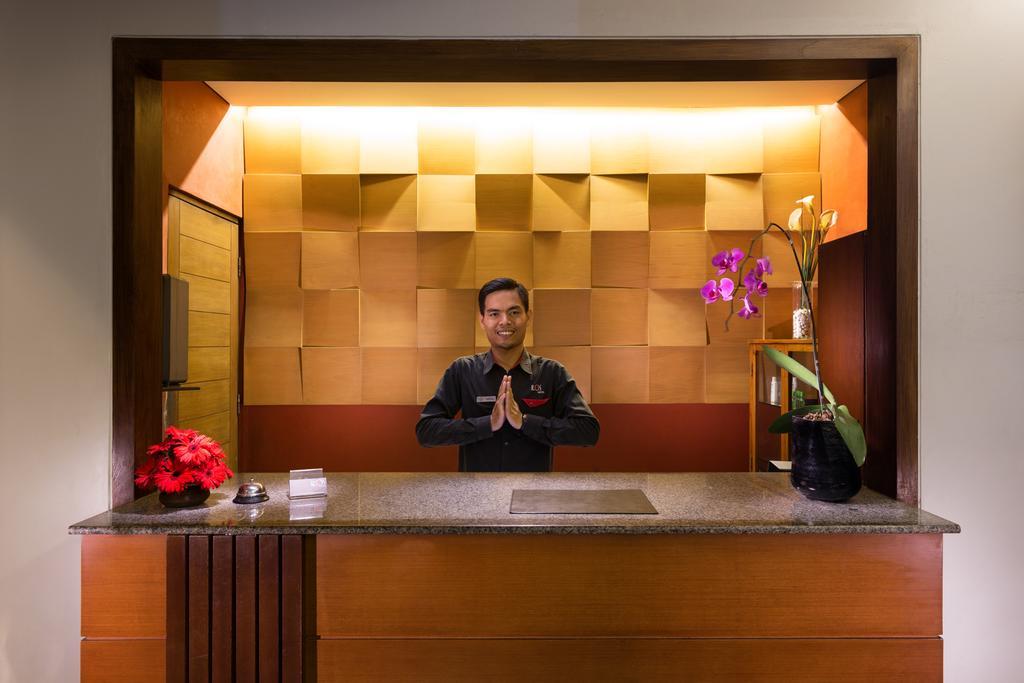 Ilos Hotel Бандунг Екстериор снимка