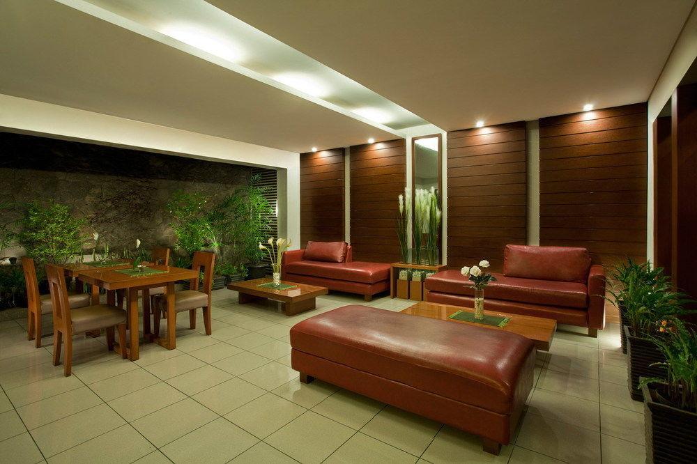Ilos Hotel Бандунг Екстериор снимка